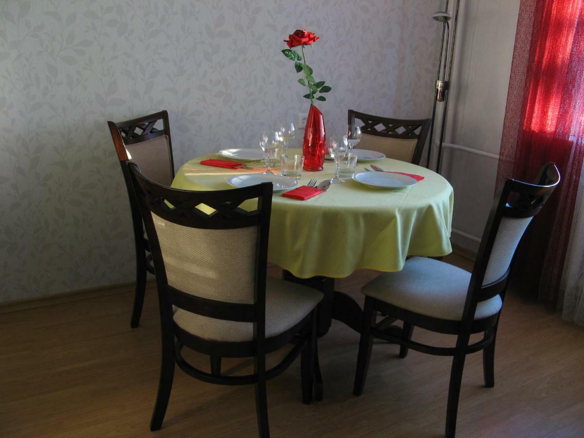 Gratarre Apartment Kuressaare Exterior photo